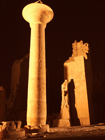 Foto Karnak Tempel bei Nacht - 