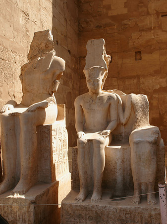 Foto Statuen am Luxor Tempel