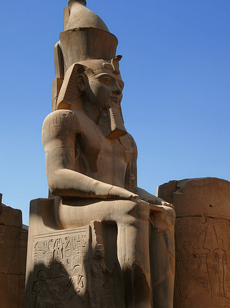 Statuen am Luxor Tempel