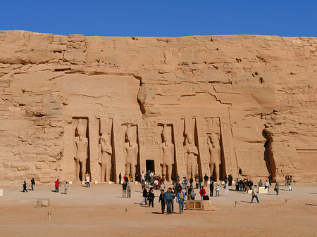 Tempel mit Himmel Fotos