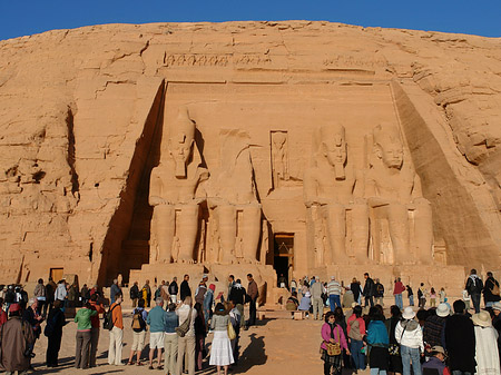 Foto Tempel mit Himmel - Abu Simbel