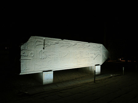 Fotos Obelisk bei Nacht