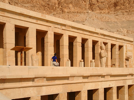 Foto Eingang zu Tempel der Hatschepsut