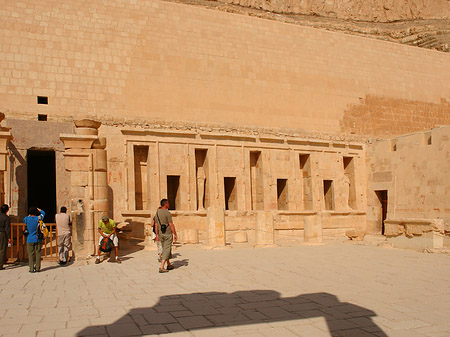 Eingang zu Tempel der Hatschepsut