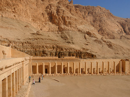 Eingang zu Tempel der Hatschepsut Foto 