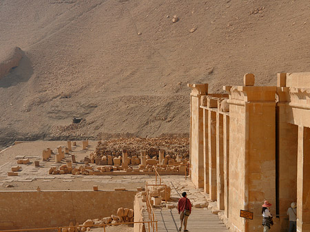 Eingang zu Tempel der Hatschepsut Foto 