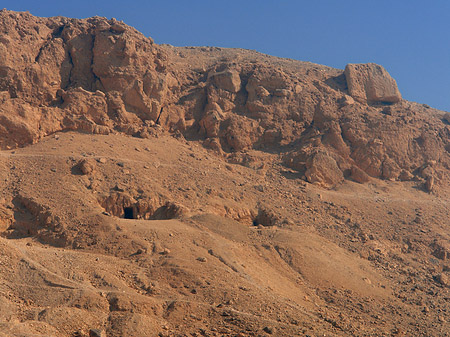 Fotos Eingang zum Tempel mit Berg | 