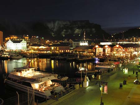 Nächte an der Waterfront Foto 